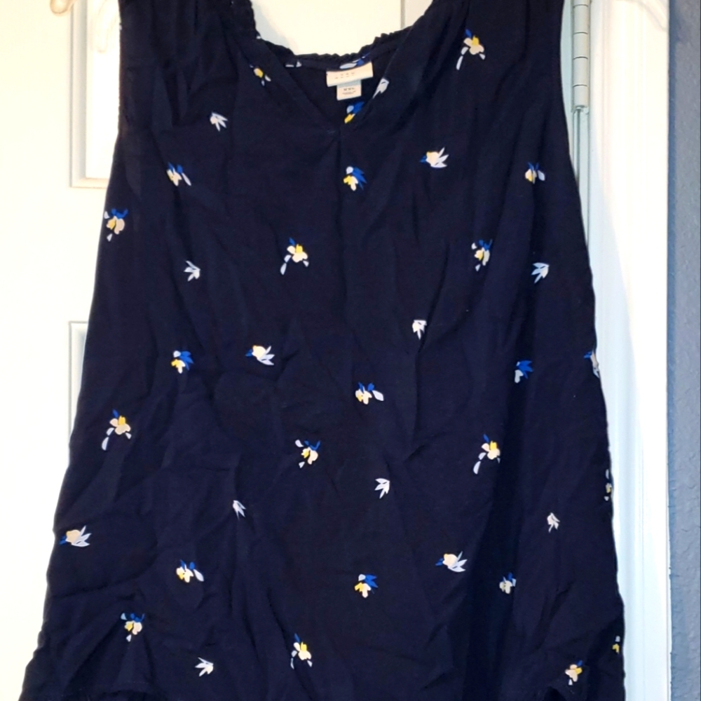 Sleeveless blouse